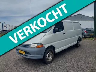 Toyota HiAce 2.7i LWB