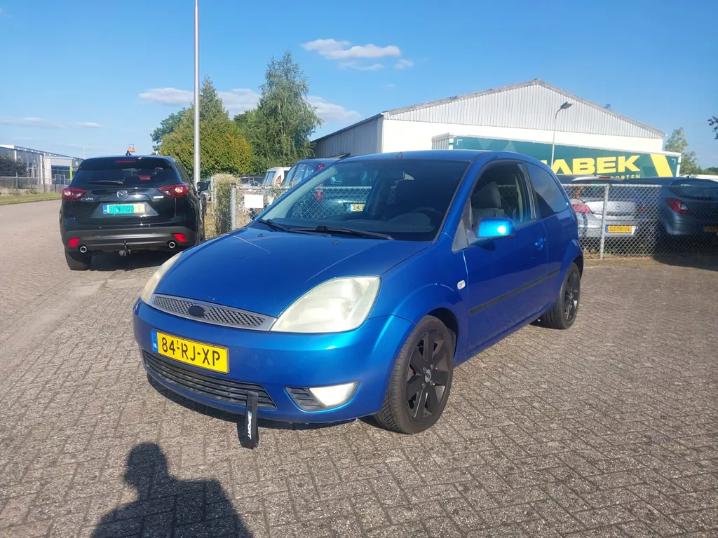 Ford Fiesta 1.3 Futura !! APK 06-2027 !!