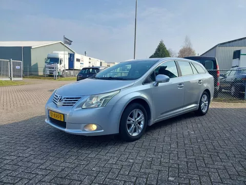 Toyota Avensis Wagon 2.0 VVTi Dynamic